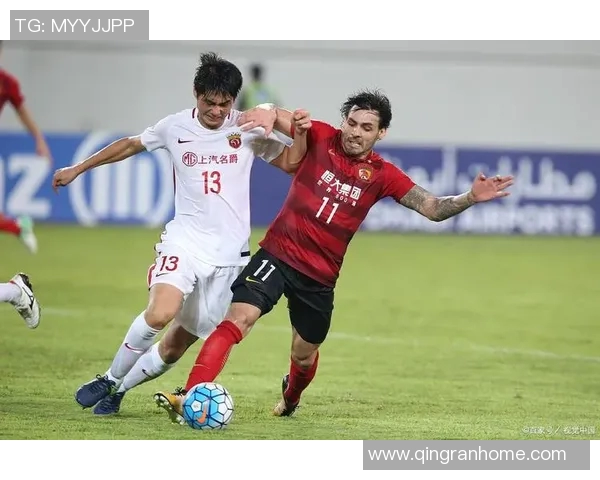 赛后评分公布范戴克表现最抢眼成为全场最大亮点引发球迷热议 赛后评分公布范戴克表现最抢眼成为全场最大亮点引发球迷热议