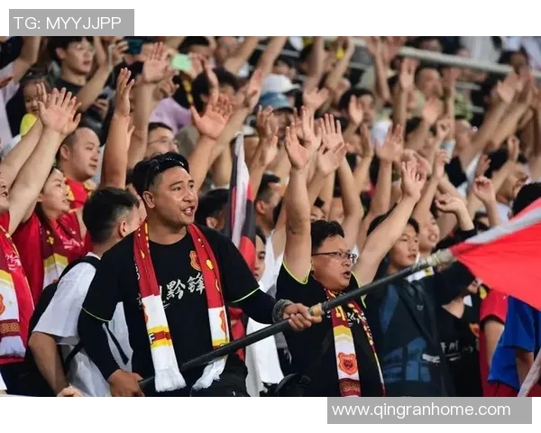 足球宝贝回归绿茵场精彩助威视频突破百万播放 受球迷热烈追捧 足球宝贝回归绿茵场精彩助威视频突破百万播放 受球迷热烈追捧